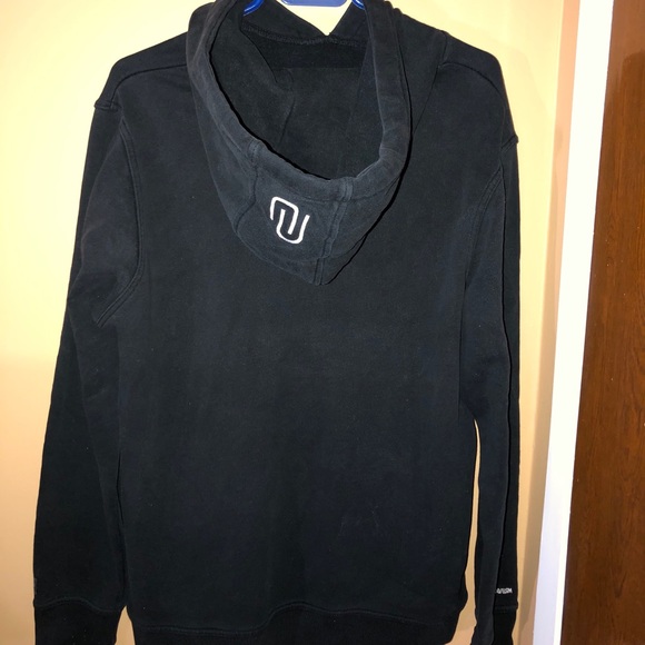 *NUMERO* Black hoodie - Picture 2 of 2